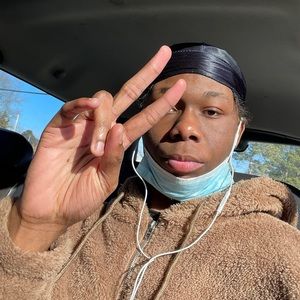 Meet your Posher, Charles